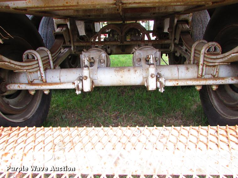 image for item J1626 2012 Western VT130 vacuum tank trailer