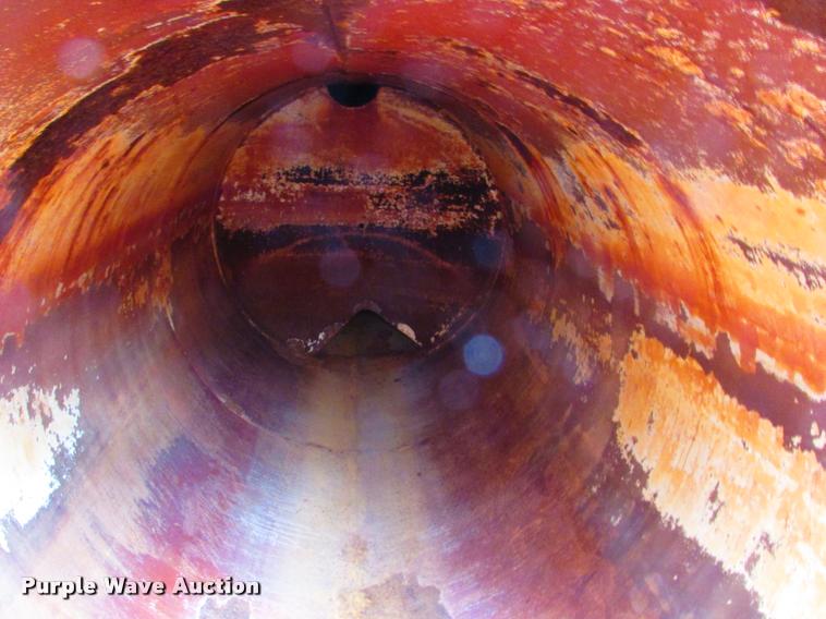 image for item J1626 2012 Western VT130 vacuum tank trailer