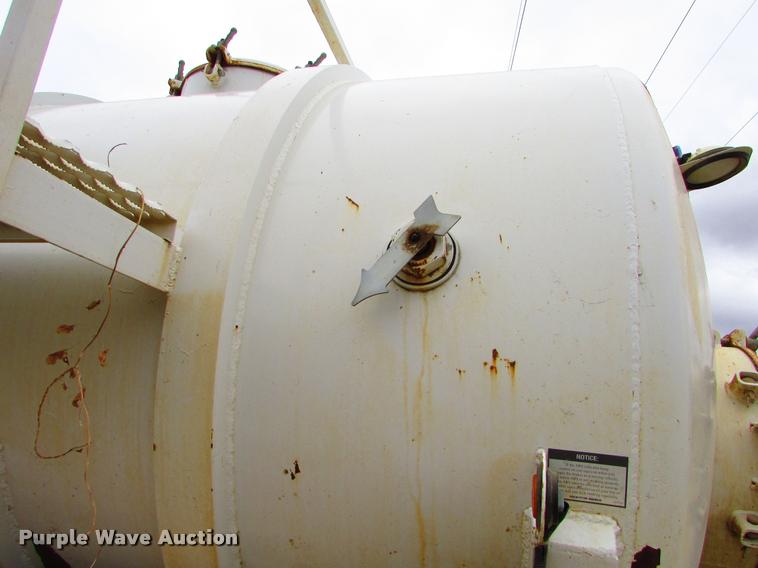 image for item J1626 2012 Western VT130 vacuum tank trailer