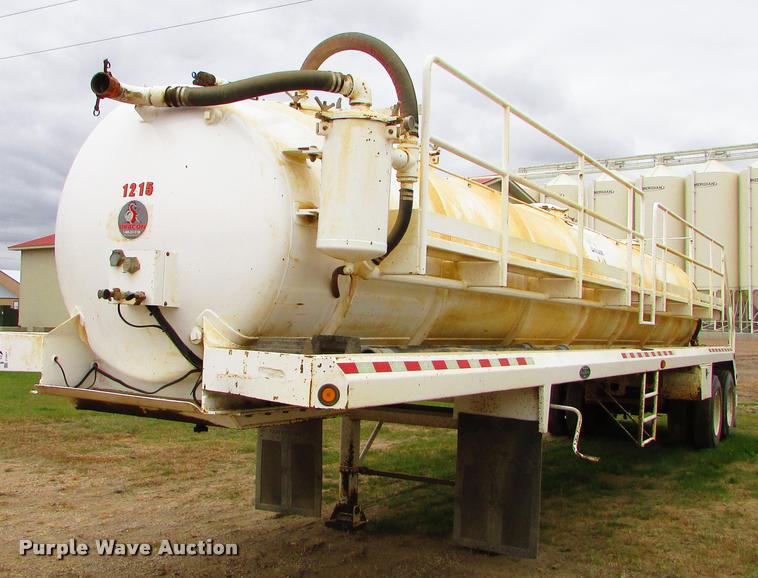 image for item J1627 2012 Dragon 130B vacuum tank trailer