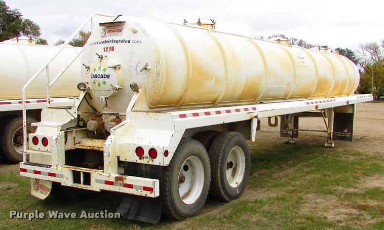 image for item J1627 2012 Dragon 130B vacuum tank trailer