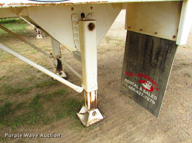 image for item J1627 2012 Dragon 130B vacuum tank trailer