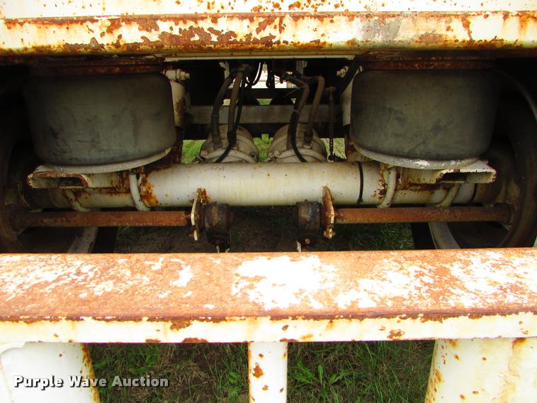 image for item J1627 2012 Dragon 130B vacuum tank trailer