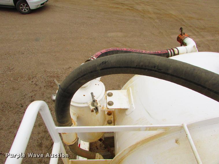 image for item J1627 2012 Dragon 130B vacuum tank trailer