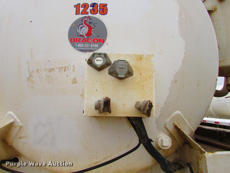 image for item J1628 2012 Dragon 130BBL vacuum tank trailer