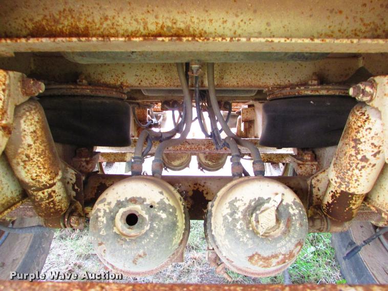 image for item J1628 2012 Dragon 130BBL vacuum tank trailer