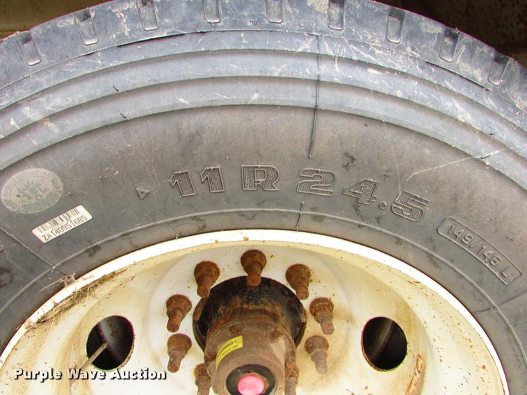 image for item J1628 2012 Dragon 130BBL vacuum tank trailer