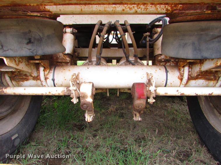 image for item J1628 2012 Dragon 130BBL vacuum tank trailer