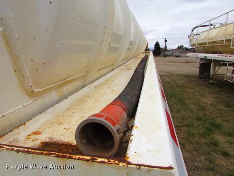 image for item J1628 2012 Dragon 130BBL vacuum tank trailer