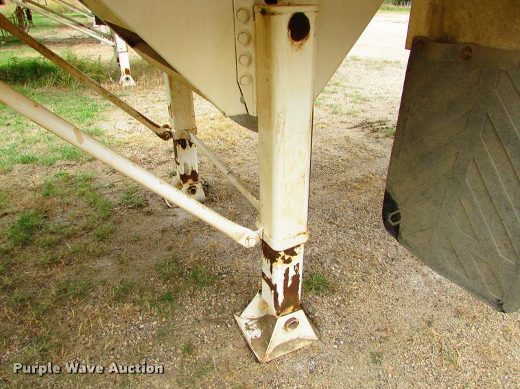 image for item J1628 2012 Dragon 130BBL vacuum tank trailer