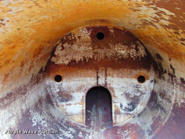 image for item J1628 2012 Dragon 130BBL vacuum tank trailer