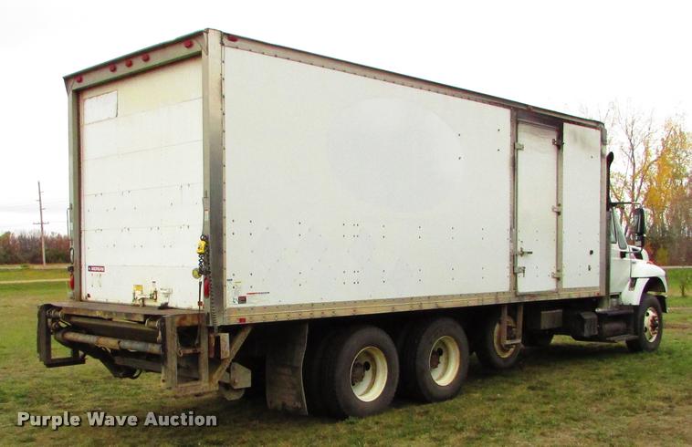 image for item J1630 2009 International 7500 box truck