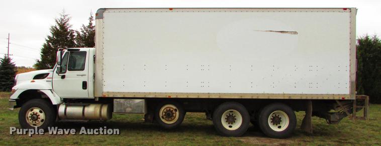 image for item J1630 2009 International 7500 box truck
