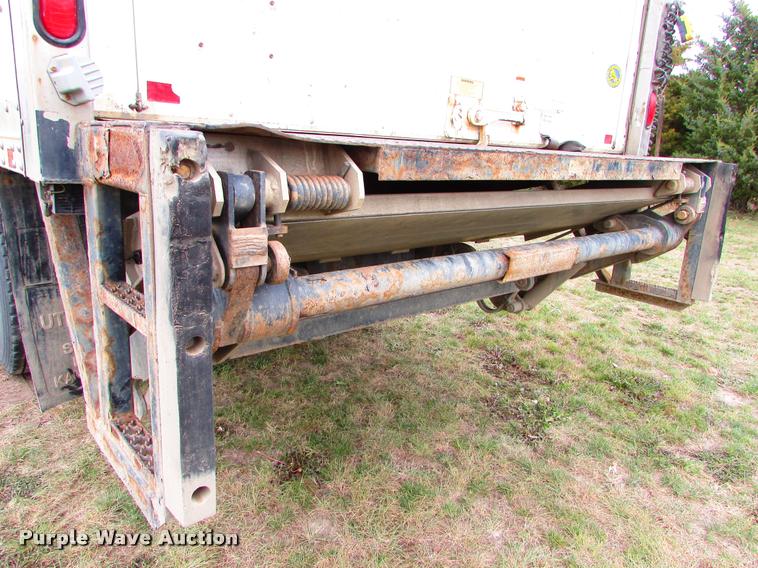 image for item J1630 2009 International 7500 box truck