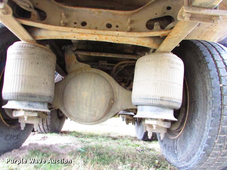 image for item J1630 2009 International 7500 box truck