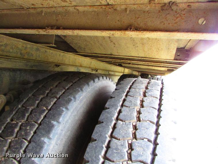 image for item J1630 2009 International 7500 box truck