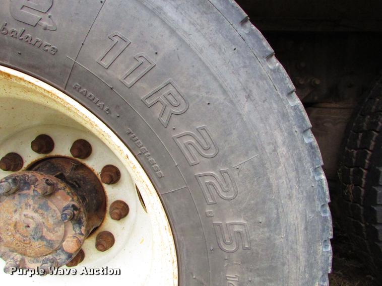 image for item J1630 2009 International 7500 box truck