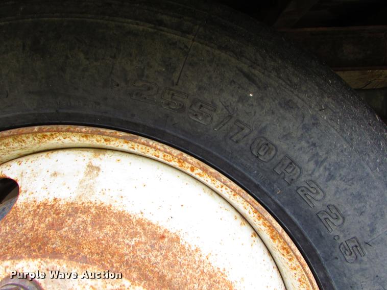 image for item J1630 2009 International 7500 box truck