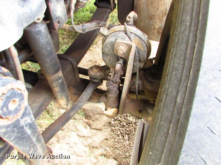 image for item J1630 2009 International 7500 box truck