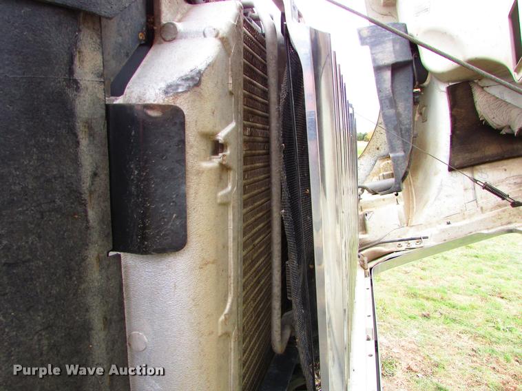 image for item J1630 2009 International 7500 box truck