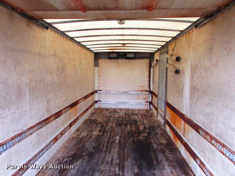 image for item J1630 2009 International 7500 box truck