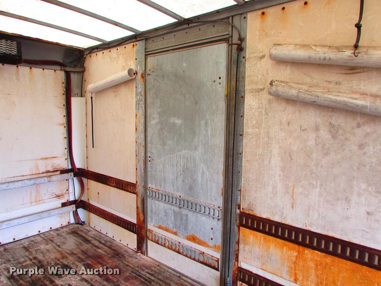 image for item J1630 2009 International 7500 box truck