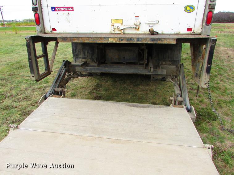 image for item J1630 2009 International 7500 box truck