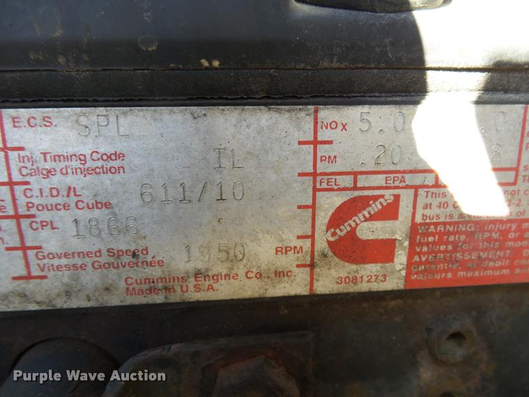 image for item K1072 1995 Volvo WIA semi truck