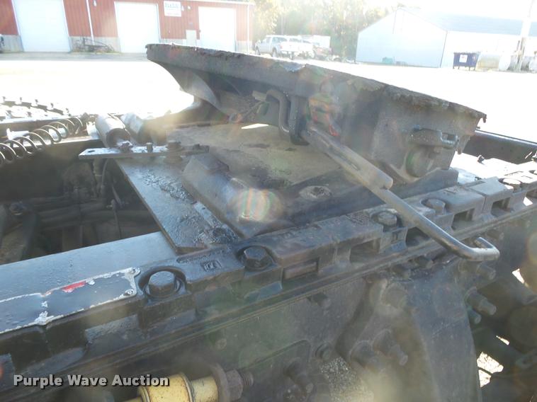 image for item K1073 2007 Freightliner Columbia semi truck