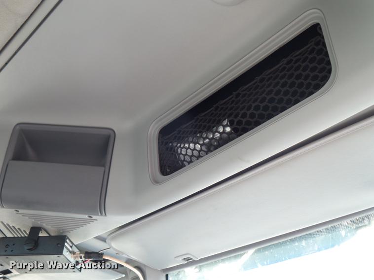 image for item K1073 2007 Freightliner Columbia semi truck