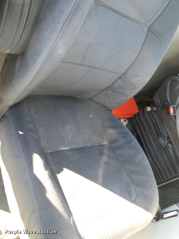 image for item K1073 2007 Freightliner Columbia semi truck