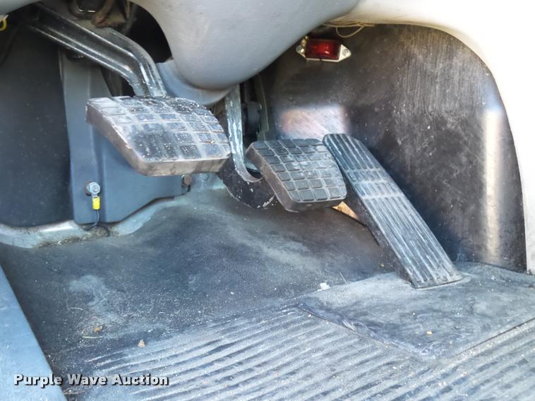 image for item K1073 2007 Freightliner Columbia semi truck