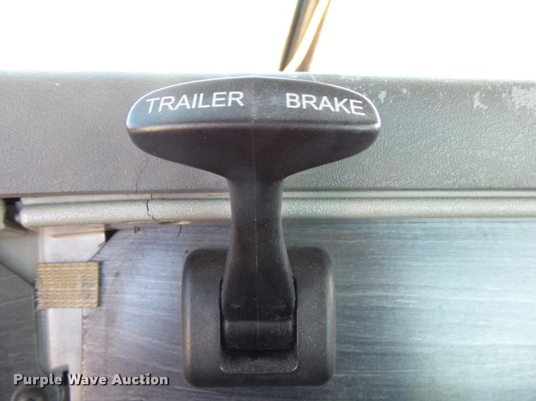 image for item K1073 2007 Freightliner Columbia semi truck