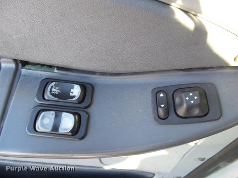 image for item K1073 2007 Freightliner Columbia semi truck