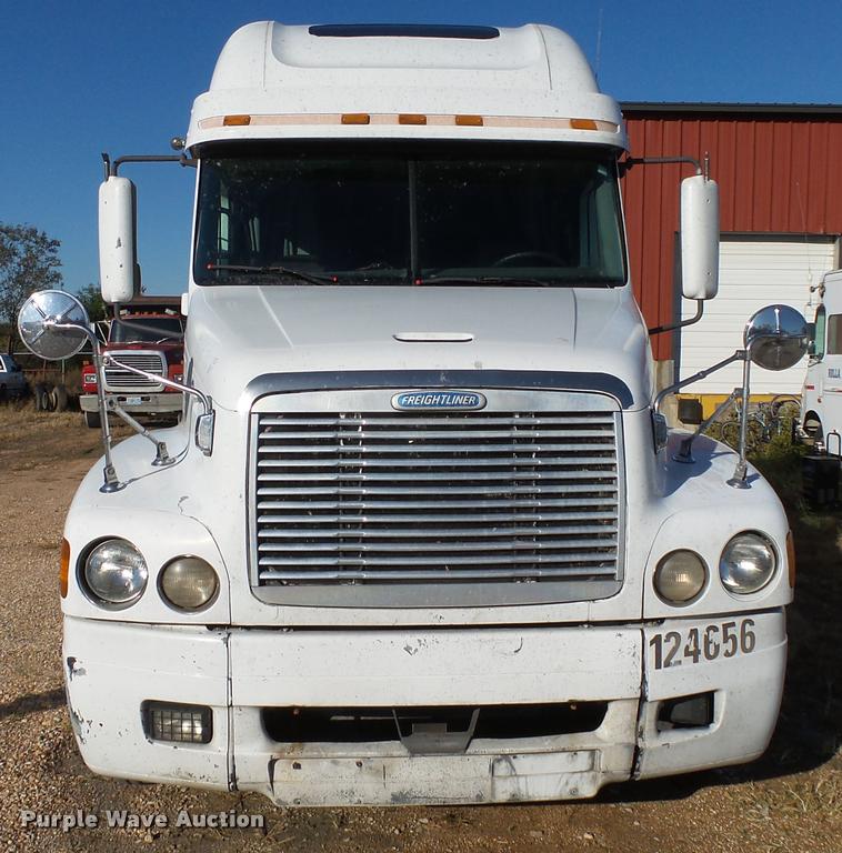 image for item K1074 2001 Freightliner Century Class semi truck