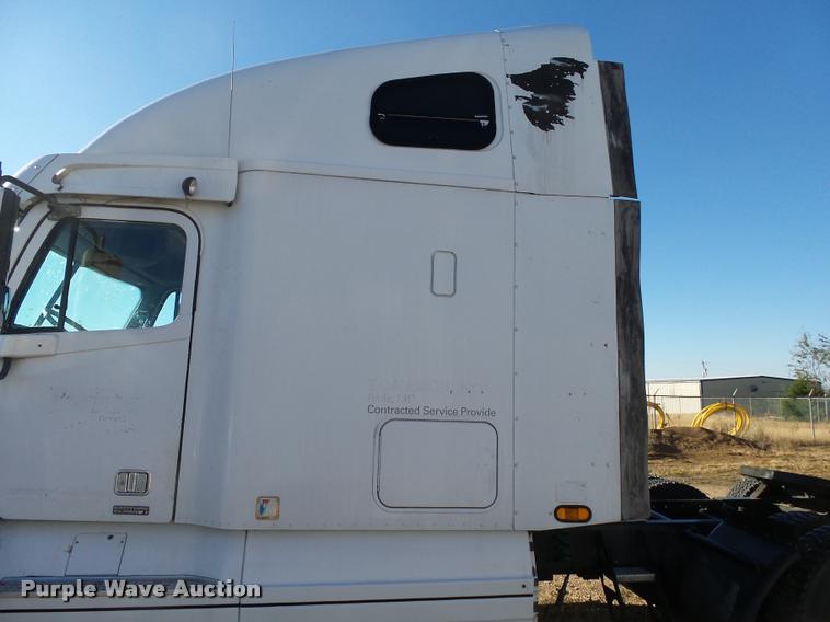 image for item K1074 2001 Freightliner Century Class semi truck