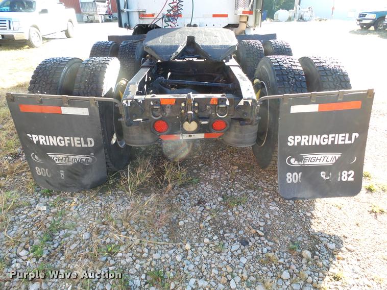 image for item K1074 2001 Freightliner Century Class semi truck