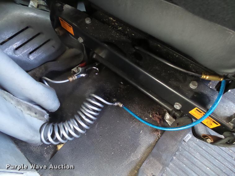 image for item K1074 2001 Freightliner Century Class semi truck