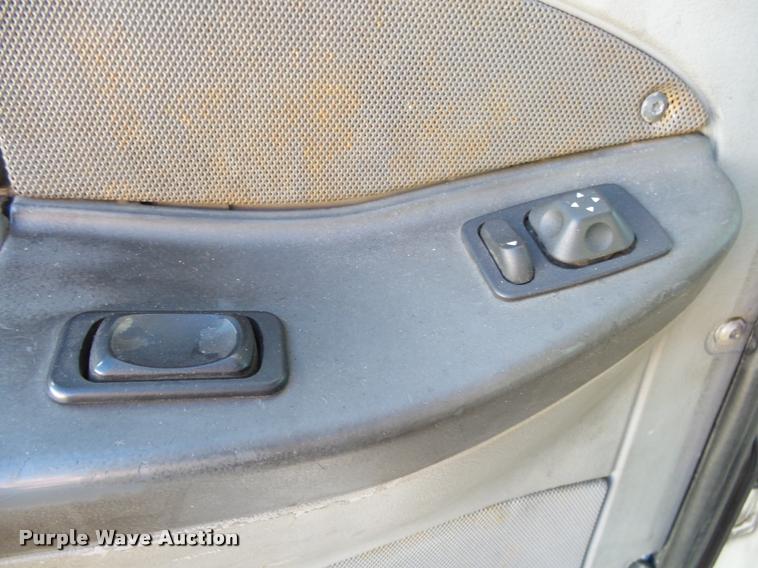 image for item K1074 2001 Freightliner Century Class semi truck