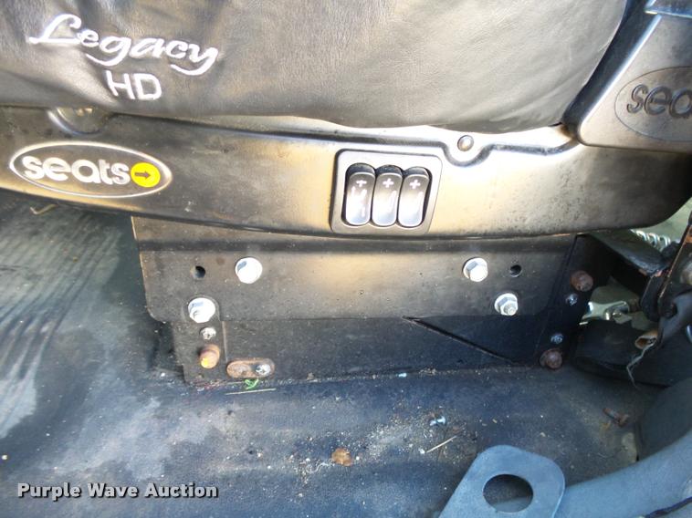 image for item K1074 2001 Freightliner Century Class semi truck