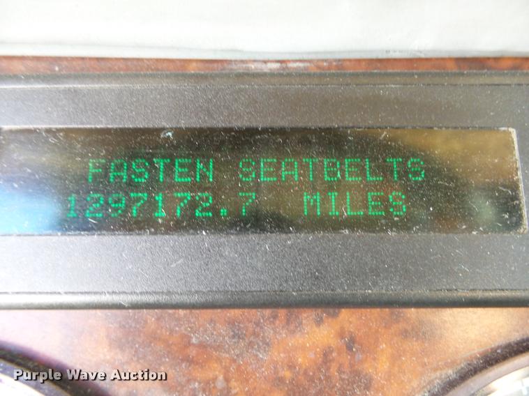 image for item K1074 2001 Freightliner Century Class semi truck