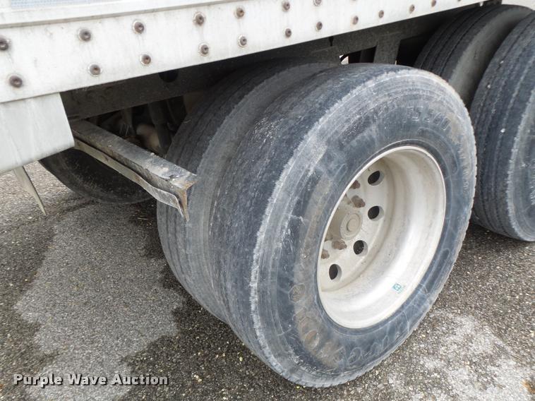 image for item K5624 2005 Bridgeville BTDFLT05 dry van trailer