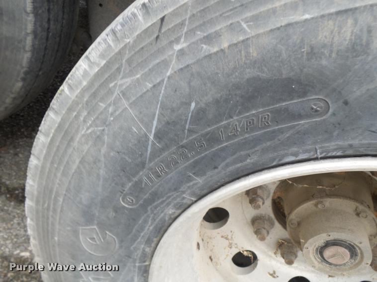 image for item K5624 2005 Bridgeville BTDFLT05 dry van trailer