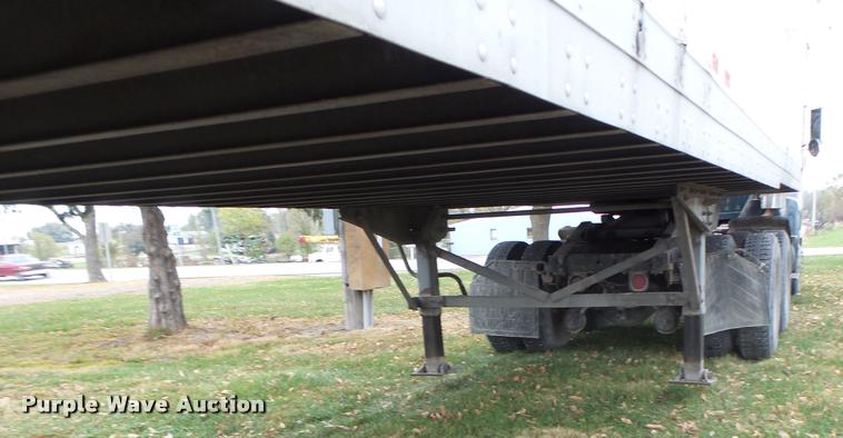 image for item K5625 2003 Lufkin TFV-CLST dry van trailer