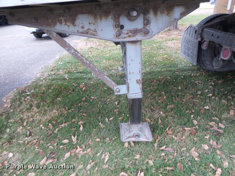 image for item K5625 2003 Lufkin TFV-CLST dry van trailer