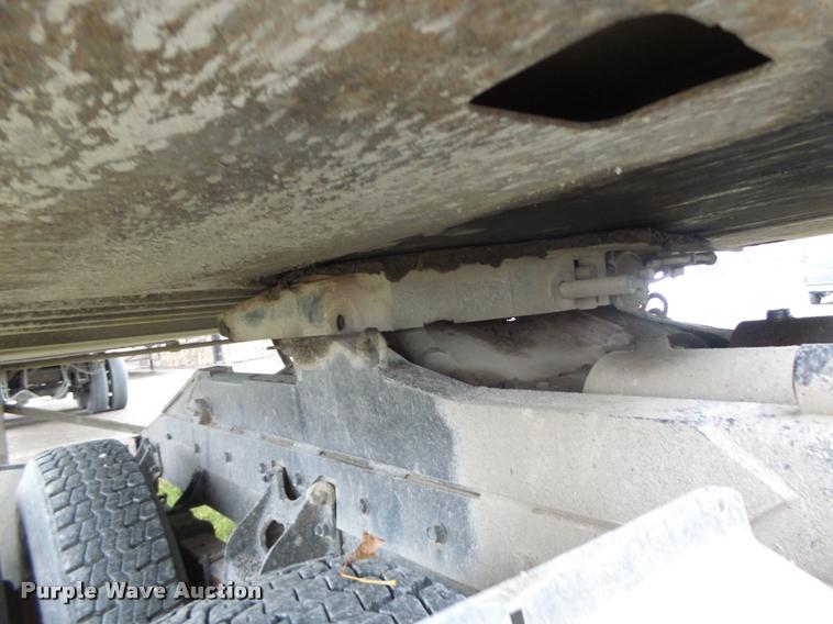 image for item K5625 2003 Lufkin TFV-CLST dry van trailer