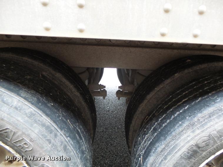 image for item K5626 2003 Lufkin TFV-CLST dry van trailer