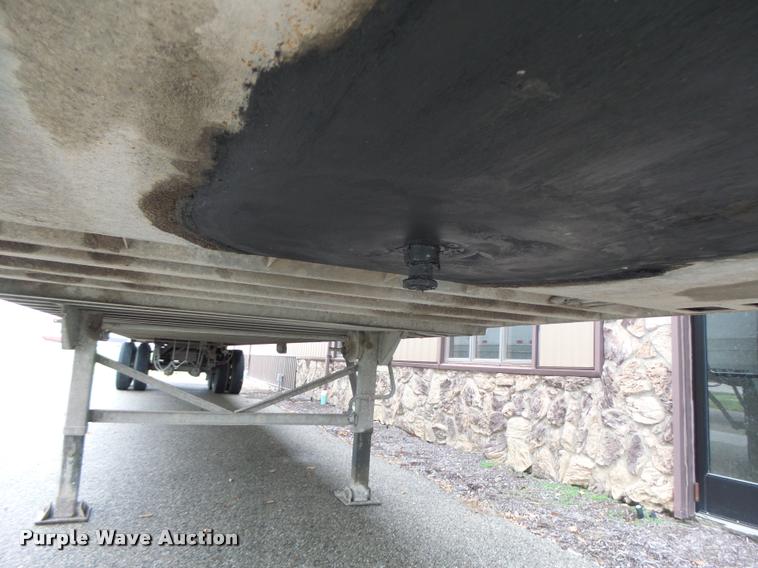 image for item K5626 2003 Lufkin TFV-CLST dry van trailer