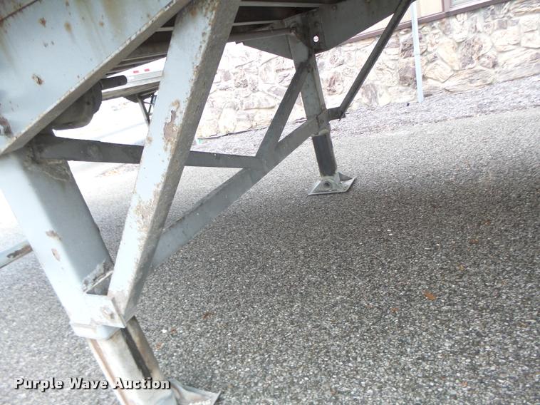 image for item K5627 2003 Lufkin TFV-CLST dry van trailer