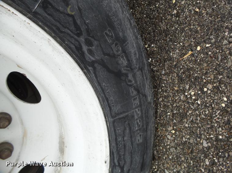 image for item K5627 2003 Lufkin TFV-CLST dry van trailer